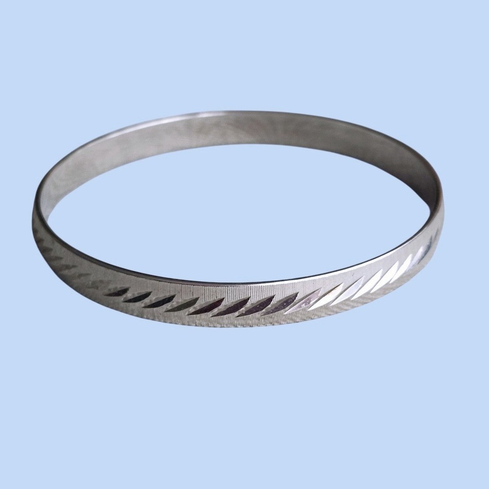 Monet Bangle Bracelet Womens L Silver Toned Etched Diagonal Pattern Vintage